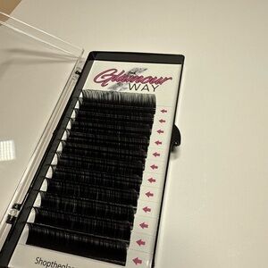 Silk Black Eyelash Extensions